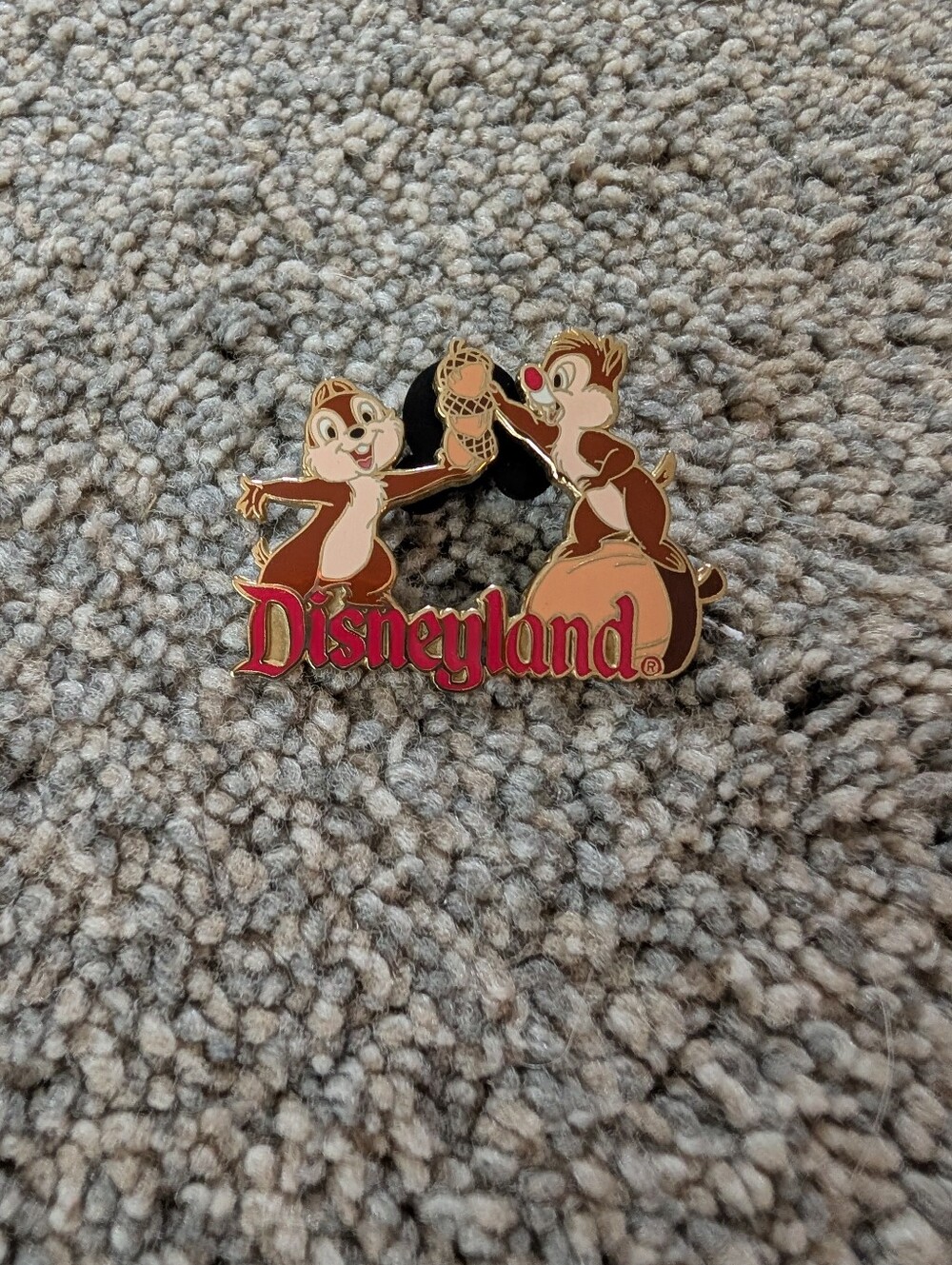 Disney Chip And Dale Disneyland Pin
